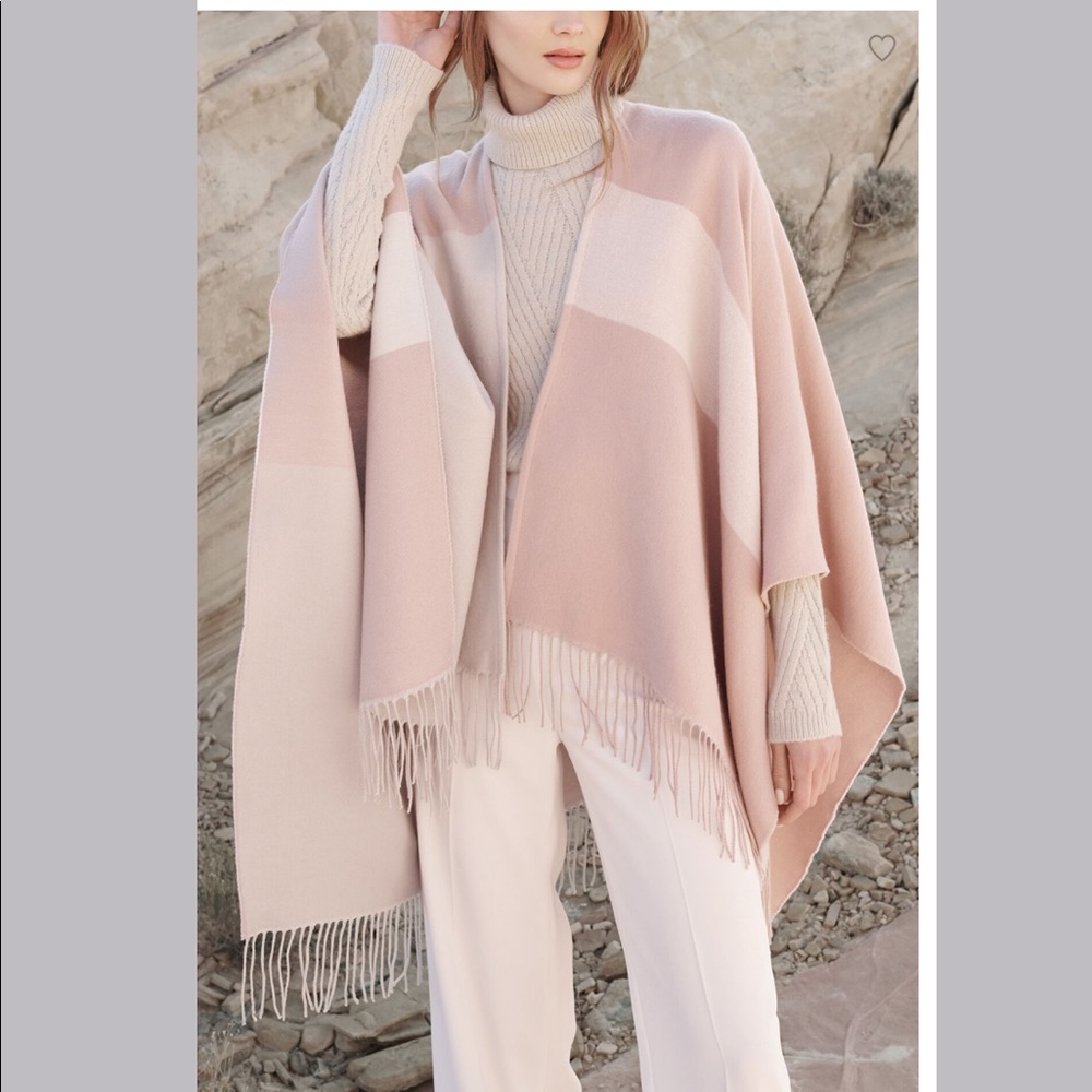 NWT Soia & Kyo Scarfigan with Fringe